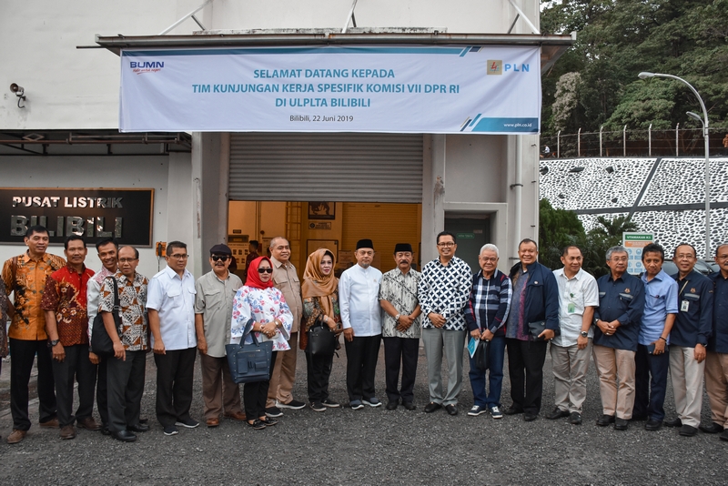 Dirjen EBTKE, FX Sutijastoto mendampingi Anggota Komisi VII DPR RI pada Kunjungan Kerja Spesifik ke PLTA Bili Bili, Sulawesi Selatan