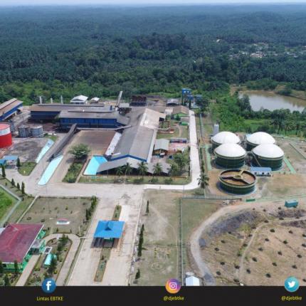 PLTBg di Kecamatan Tungkal Ulu, Jambi yang dibangun oleh anak usaha Asian Agri tahun 2016 dengan kapasitas konrak 1,1 MW