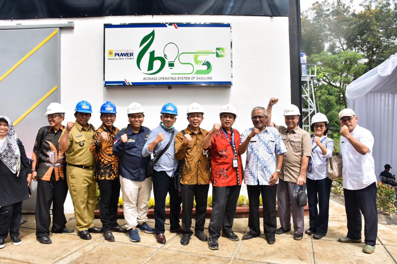 Program BOSS (Biomass Operation System of Saguling) ini diinisiatif oleh PT Indonesia Power yang melibatkan warga sekitar PLTBm Saguling