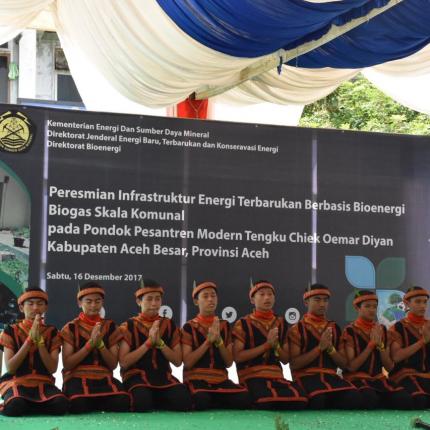 Untuk itu, Kementerian ESDM melalui Ditjen EBTKE berkomitmen untuk meningkatkan pemanfaatan energi terbarukan sehingga tercapai kemandirian dan ketahanan energi