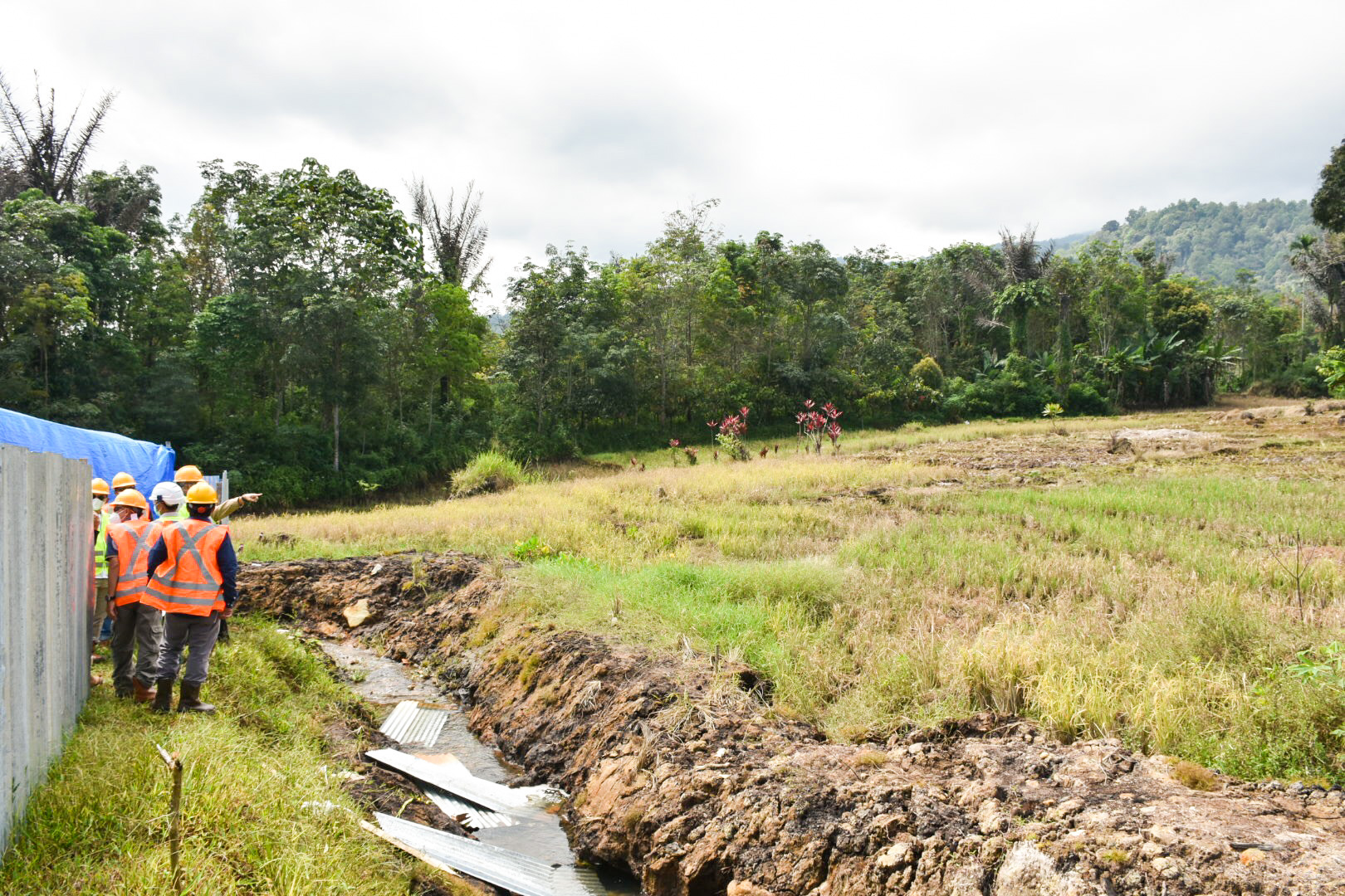 Pasca kejadian paparan gas H2S Dirjen EBTKE, Dadan Kusdiana meninjau langsung lokasi proyek Pembangkit Listrik Panas Bumi (PLTP) Sorik Marapi Unit II di Mandailing Natal, Provinsi Sumatera Utara (06/0