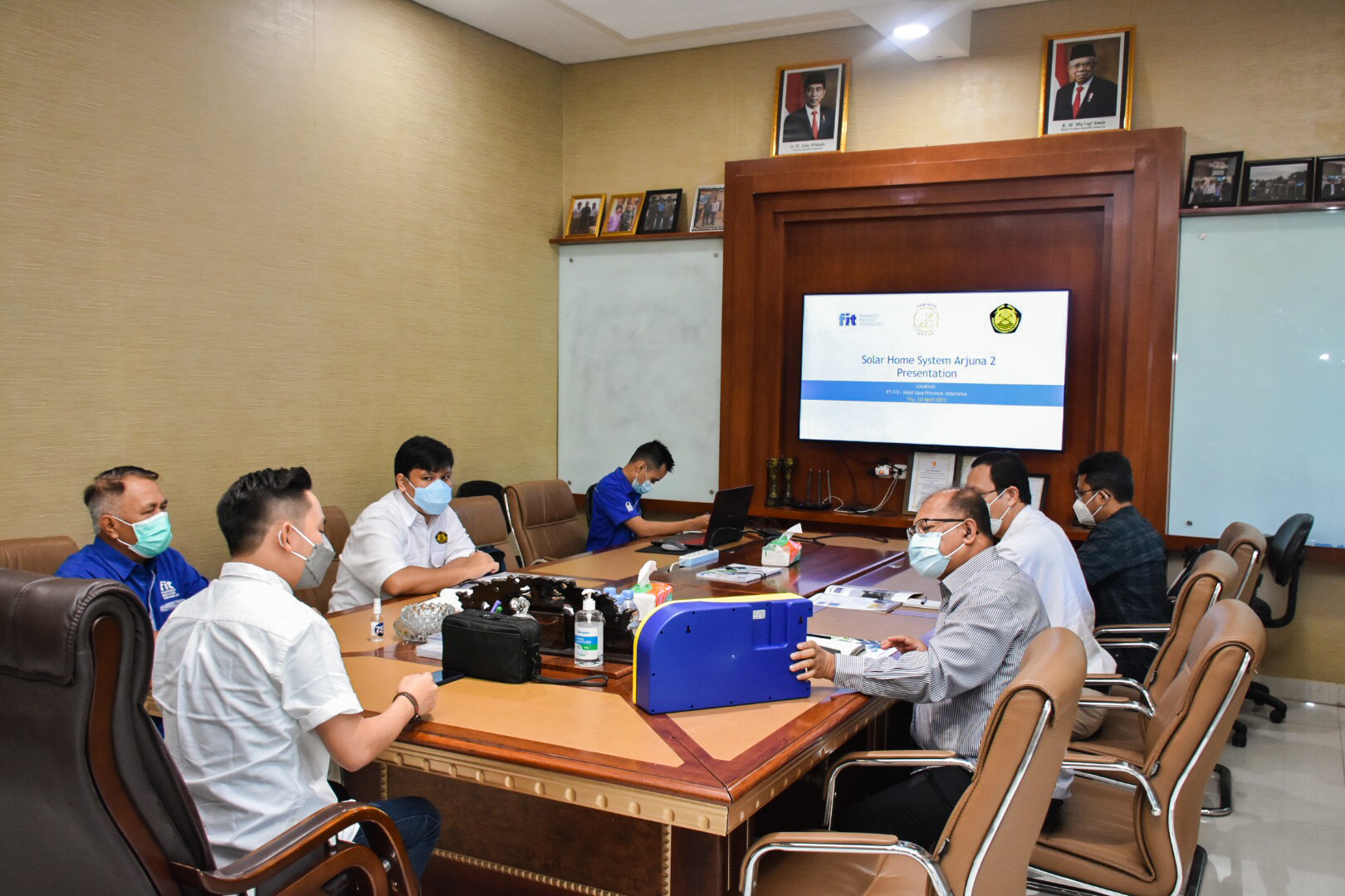 Guna memastikan kualitas produk APDAL Direktorat Perencanaan dan Pembangunan Infrastruktur EBTKE melakukan kunjungan fasilitas produksi ke PT. Farmindo Inovasi Teknologi, Bogor (15/04/2021) (NS)