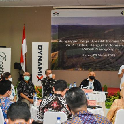 Sambutan Dirjen EBTKE, Dadan Kusdiana pada acara Kunjungan Spesifik Komisi VII DPR RI ke PT. Solusi Bangun Indonesia Tbk, Bogor (25/03/2021) (NS)