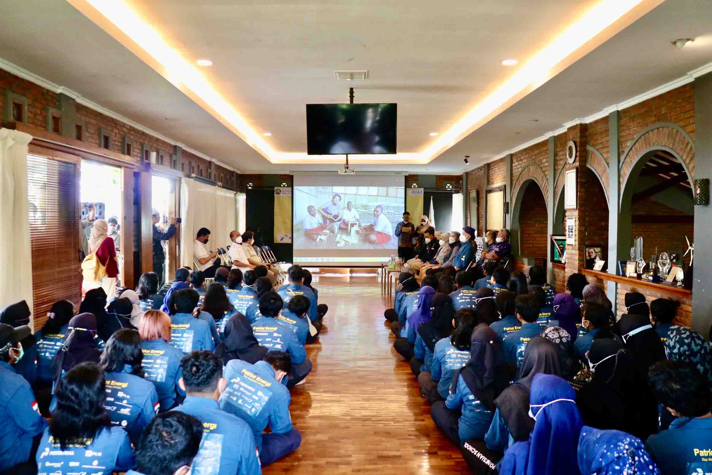 Penyambutan kepulangan peserta Patriot Energi di Subang (01/11/2022). Program Patriot Energi memasuki angkatan ke-3 dan sudah menjangkau 244 desa dari 13 provinsi dan 33 kabupaten.