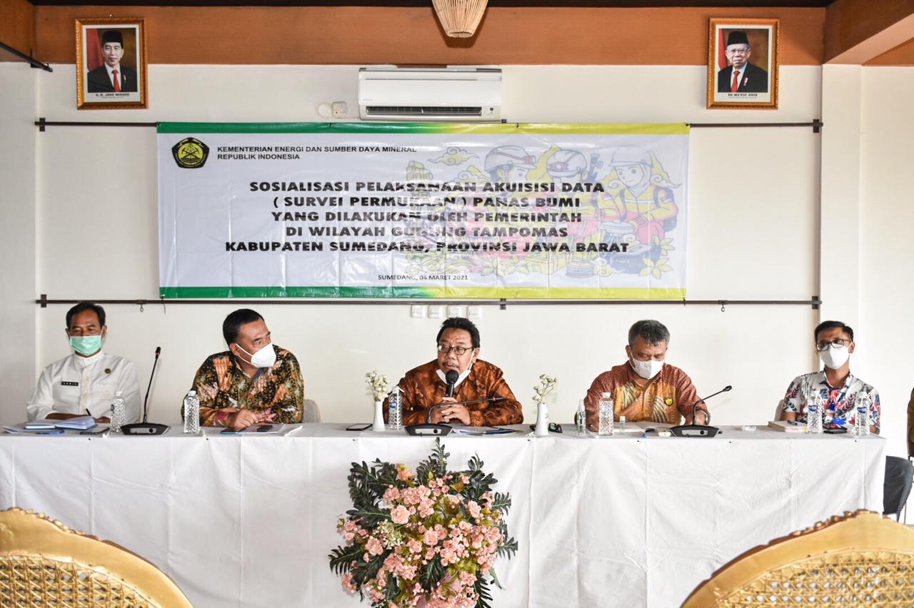 Kementerian ESDM melalui Direktorat Panas Bumi melakukan kegiatan sosialisai pelaksanaan akuisisi data Panas Bumi di wilayah Gunung Tampomas, Sumedang (04/03/2021) (NS)